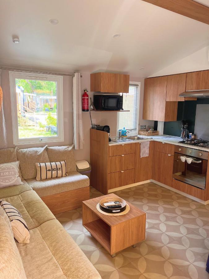Mobil 4 Etoiles Les Viviers 2 Campingplatz